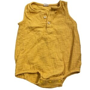 4/$20 Toddler Romper Light Weight Cotton Yellow 12-18 m Boy Girl Summer Outfit 🛑